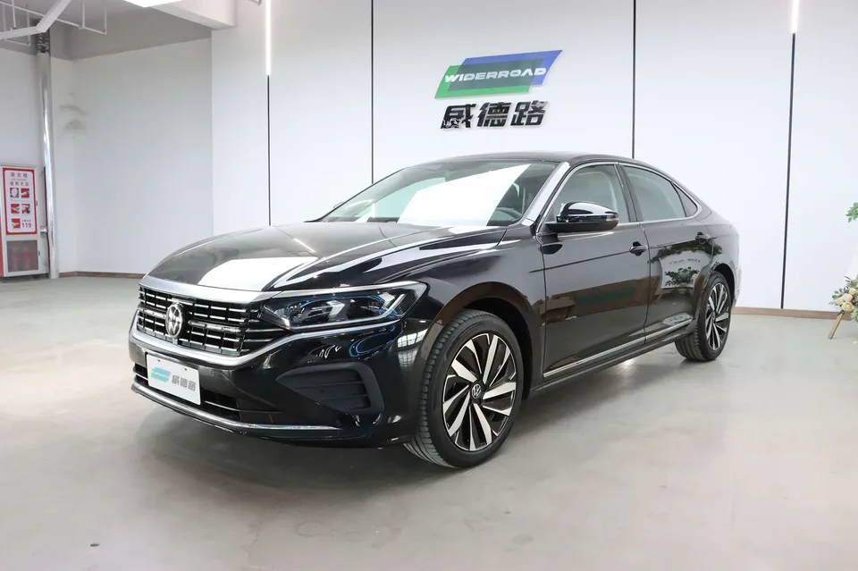 Volkswagen Passat 2025