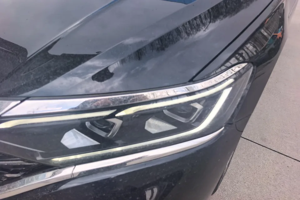 Volkswagen Passat facelift 330TSI Starry Sky Deluxe Edition 2023 — миниатюра 5