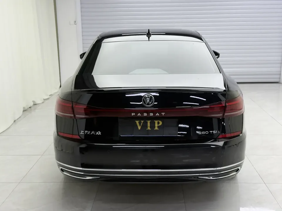 Volkswagen Passat Passat 2022 280TSI Elite Edition 2022 — миниатюра 2