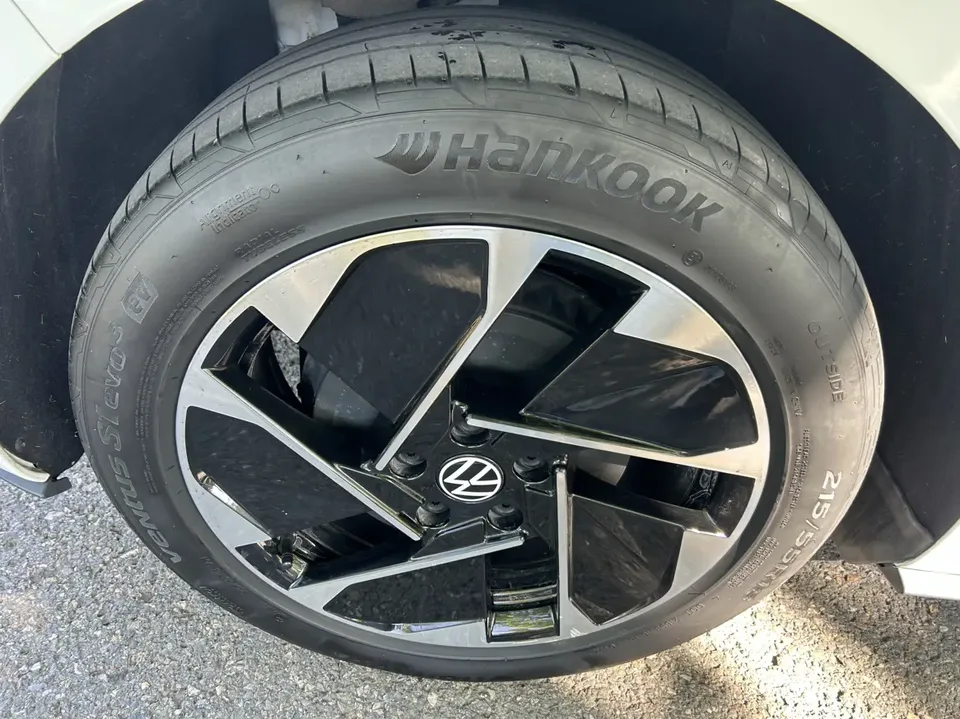 Volkswagen ID.3 Outstanding Edition 2024 — миниатюра 3