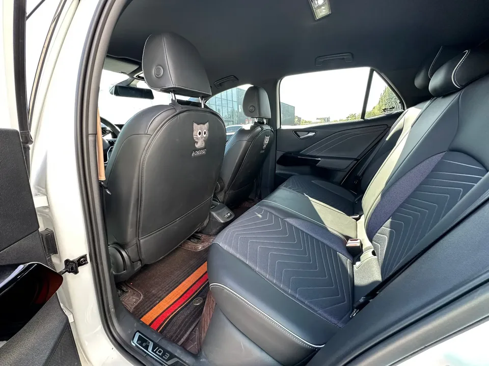 Volkswagen ID.3 Pure Smart Edition 2024 — миниатюра 3