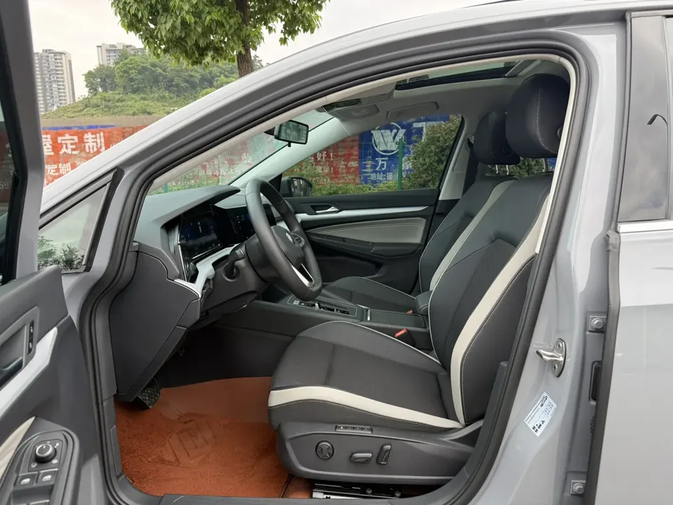 Volkswagen Golf golf 2023 280TSI DSG Pro 2023 — thumbnail 3