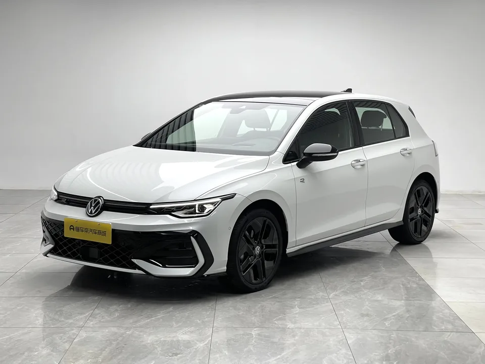 Volkswagen Golf 2025