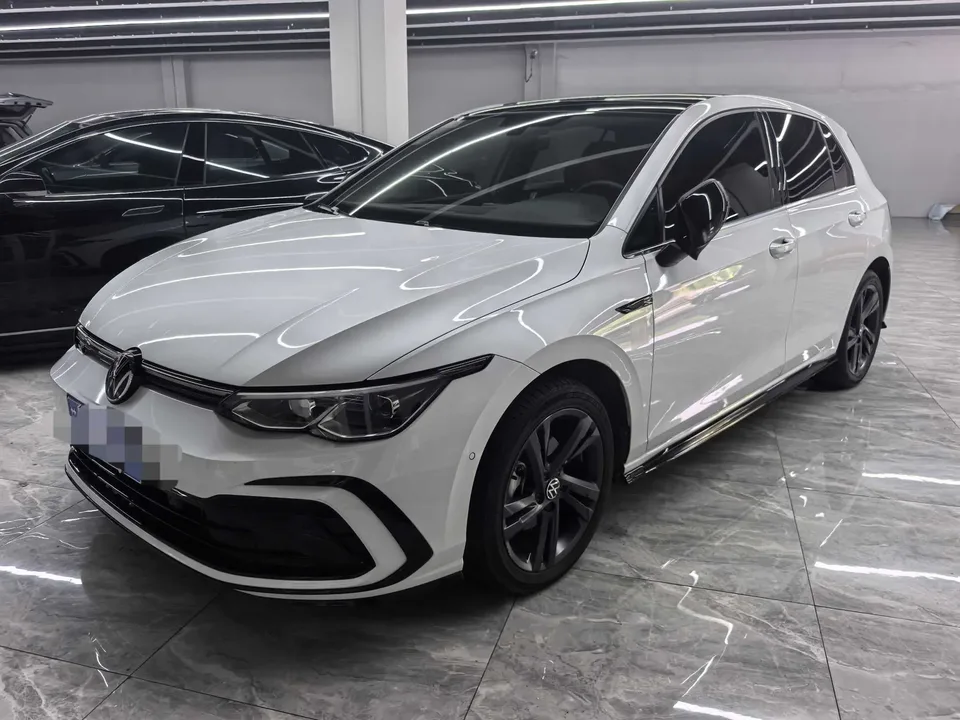 Volkswagen Golf 2024