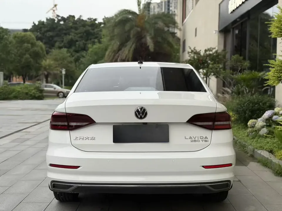 Volkswagen Lavida 280TSI DSG Comfort Edition National VI 2022 — миниатюра 2