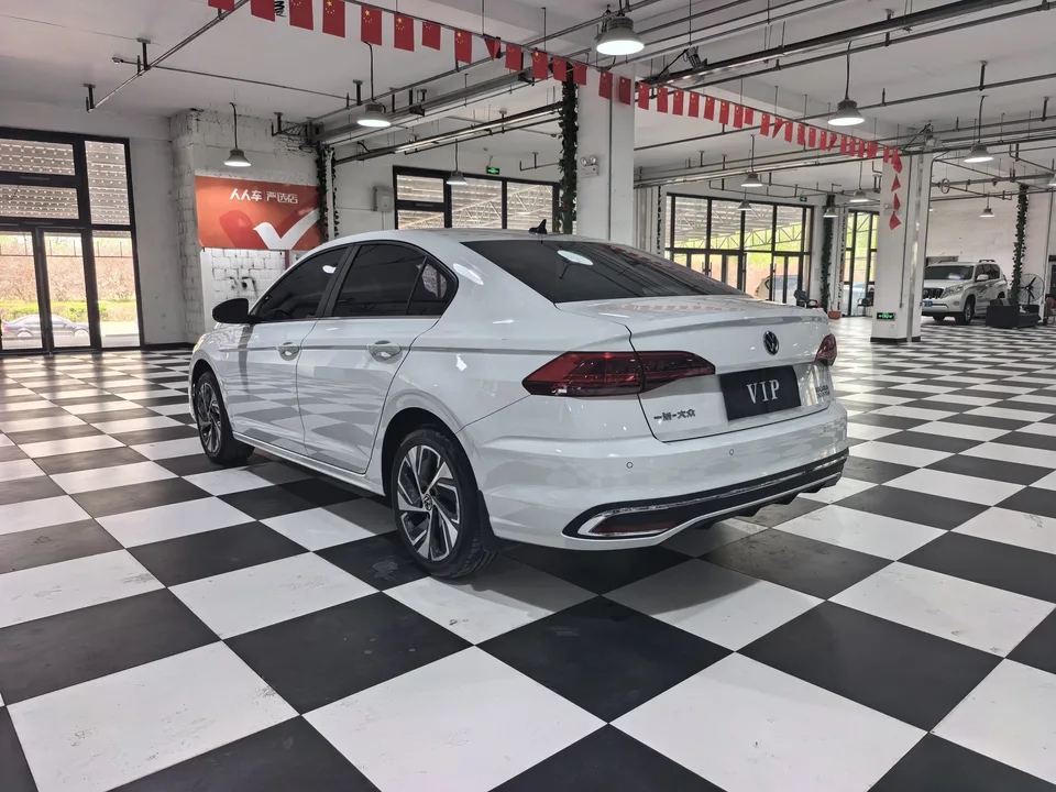 Volkswagen Bora Bora 2025 200TSI DSG Joy Travel PRO Edition 2025 — thumbnail 5