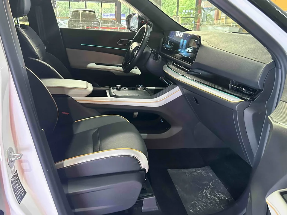Ford Equator Sport EcoBoost 170 Sport 2022 — миниатюра 3