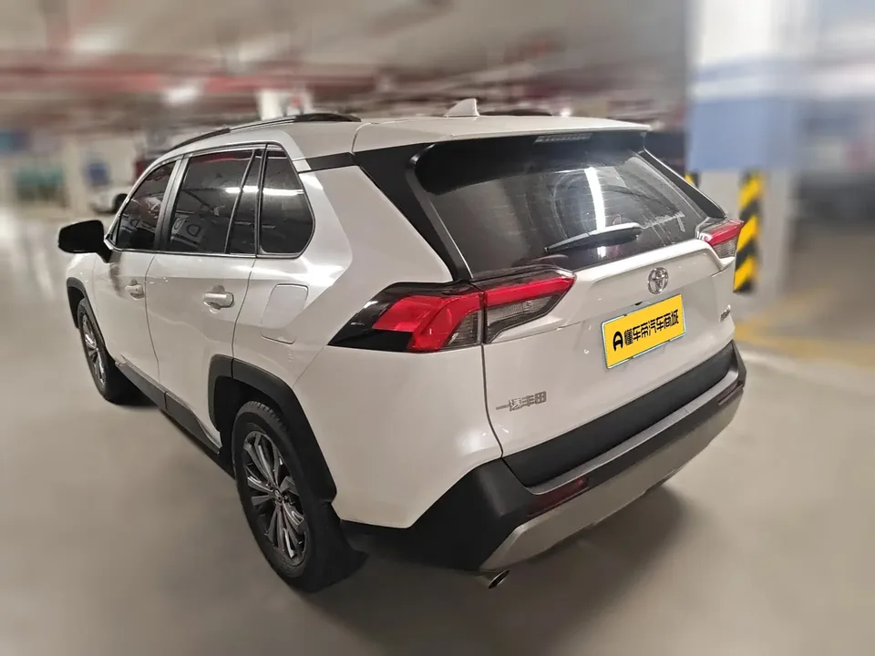 Toyota RAV4 RAV4 Rongfang 2023 2.0L CVT 2WD Fashion PLUS Edition 2024 — thumbnail 5