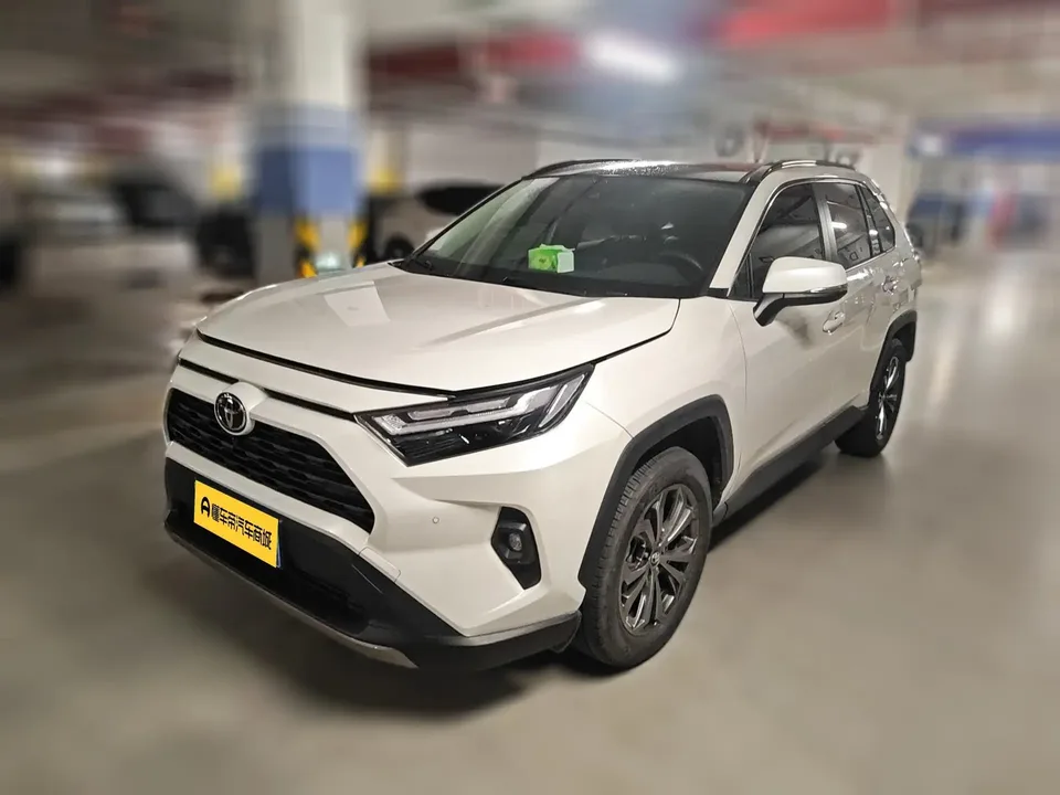 Toyota RAV4 RAV4 Rongfang 2023 2.0L CVT 2WD Fashion PLUS Edition 2024 — photo 1, buy with delivery to Moscow