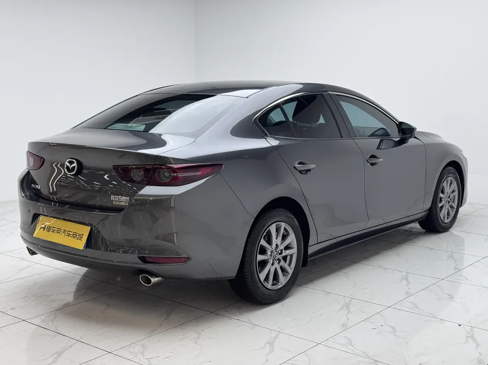 Mazda Axela 2.0L Automatic Quality Edition 2023 — миниатюра 2