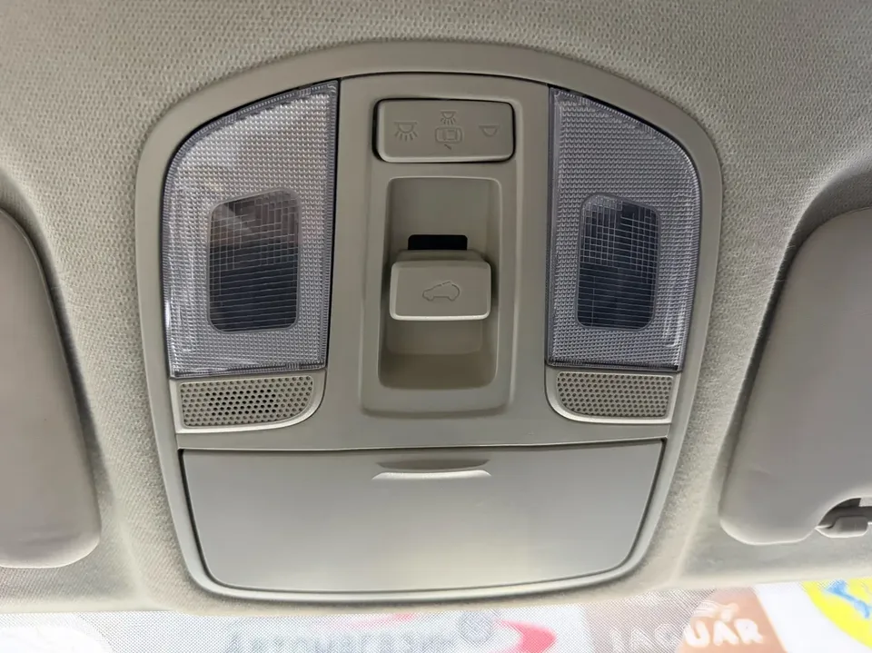 Hyundai ix35 Hyundai ix35 2021 240T GDi DCT 2WD Leading Edition GLS 2022 — миниатюра 4