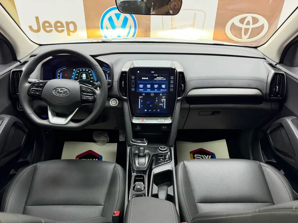 Hyundai ix35 Hyundai ix35 2021 240T GDi DCT 2WD Leading Edition GLS 2022 — миниатюра 5