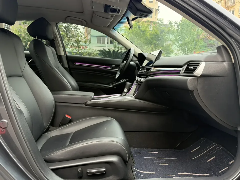 Honda Accord 2022 Accord 260TURBO Fantasy Night Premium Edition 2022 — миниатюра 4