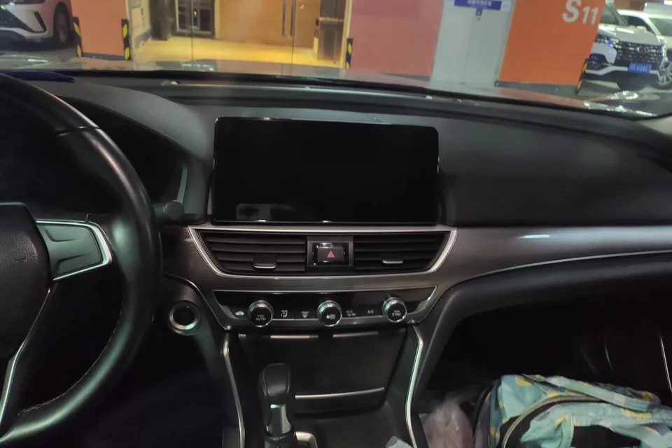 Honda Accord Accord 2022 260TURBO Deluxe Edition 2023 — миниатюра 5