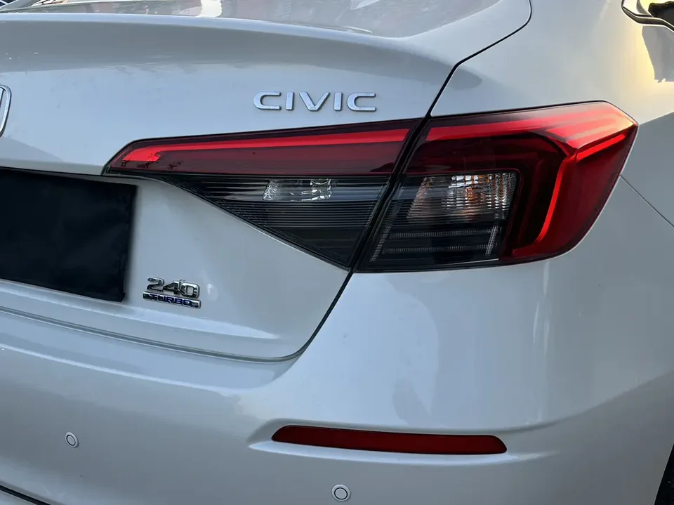 Honda CIVIC Civic 240TURBO CVT Power Edition 2024 — миниатюра 3