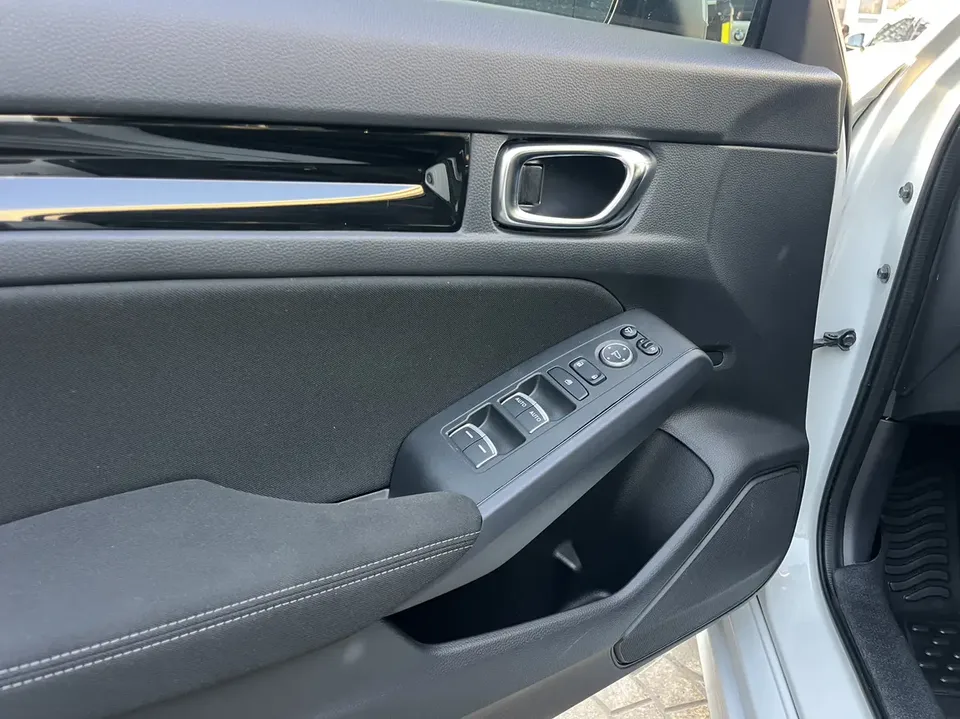 Honda CIVIC Civic 240TURBO CVT Power Edition 2024 — миниатюра 5