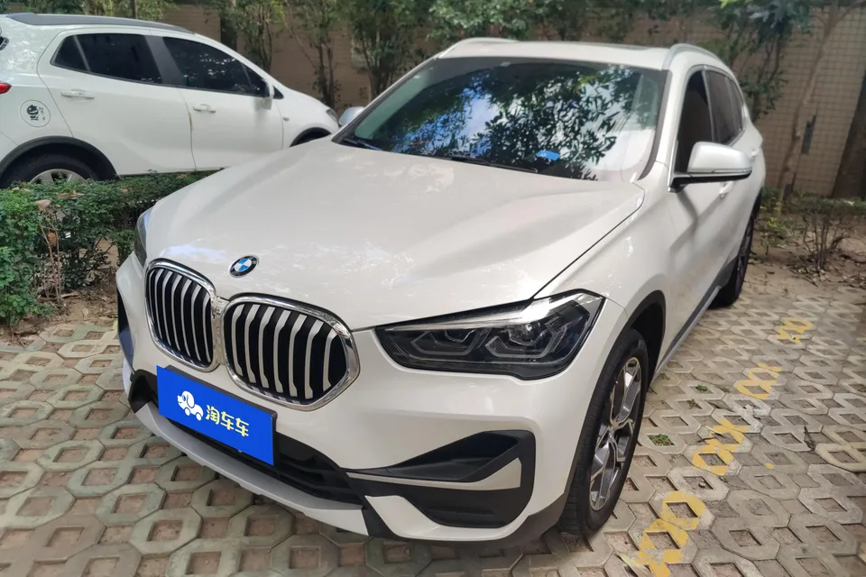 BMW X1 BMW X1 2022 sDrive20Li Fashion Edition 2022 — фото 1, купить с доставкой в Москву