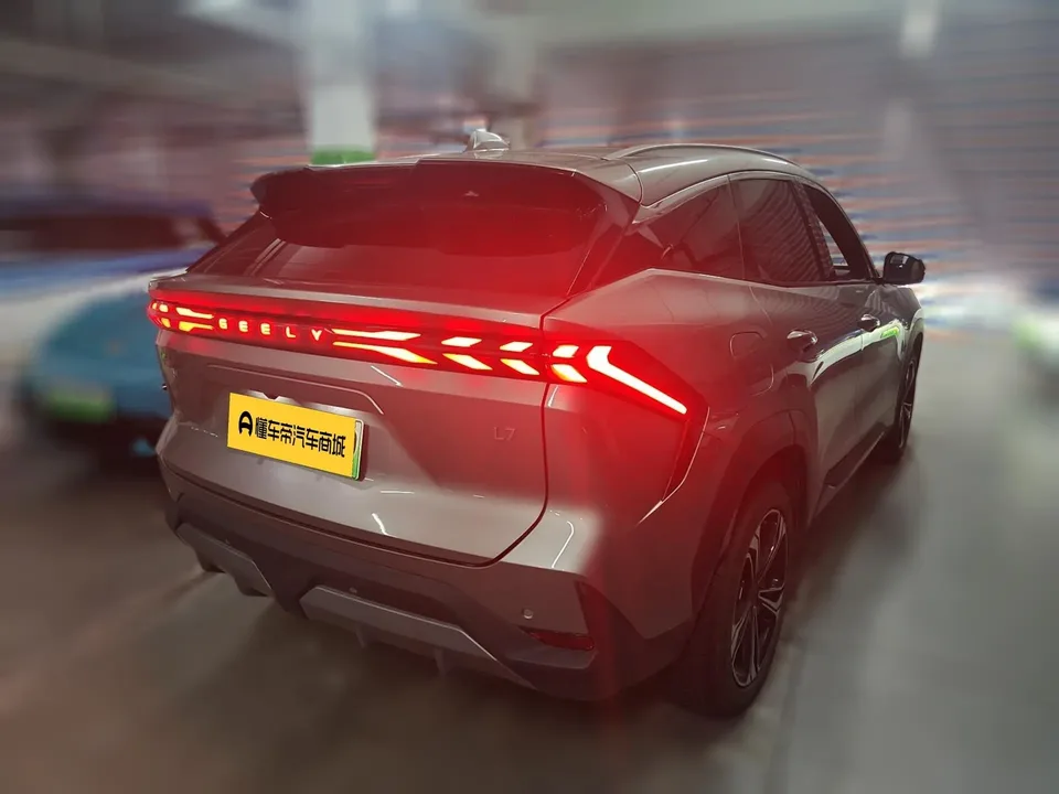 Geely Galaxy L7 1.5T DHT 115km Starship 2023 — миниатюра 2