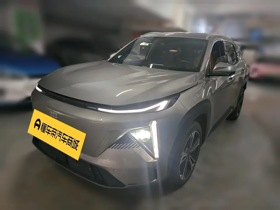 Geely Galaxy L7 1.5T DHT 115km Starship 2023 — фото 1, купить с доставкой в Москву