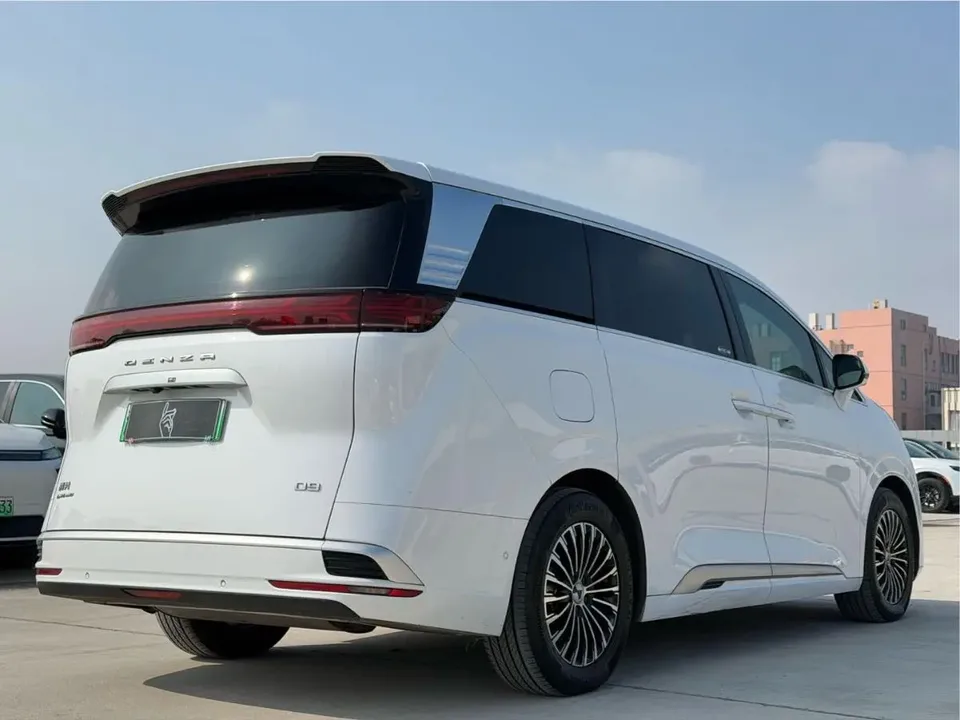 Denza D9 DM D9 DM 2022 970 4WD flagship model 2023 — thumbnail 2