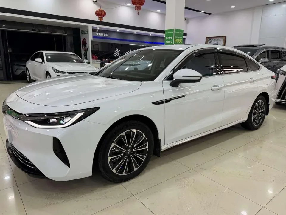 Chery Fengyun A8 2024
