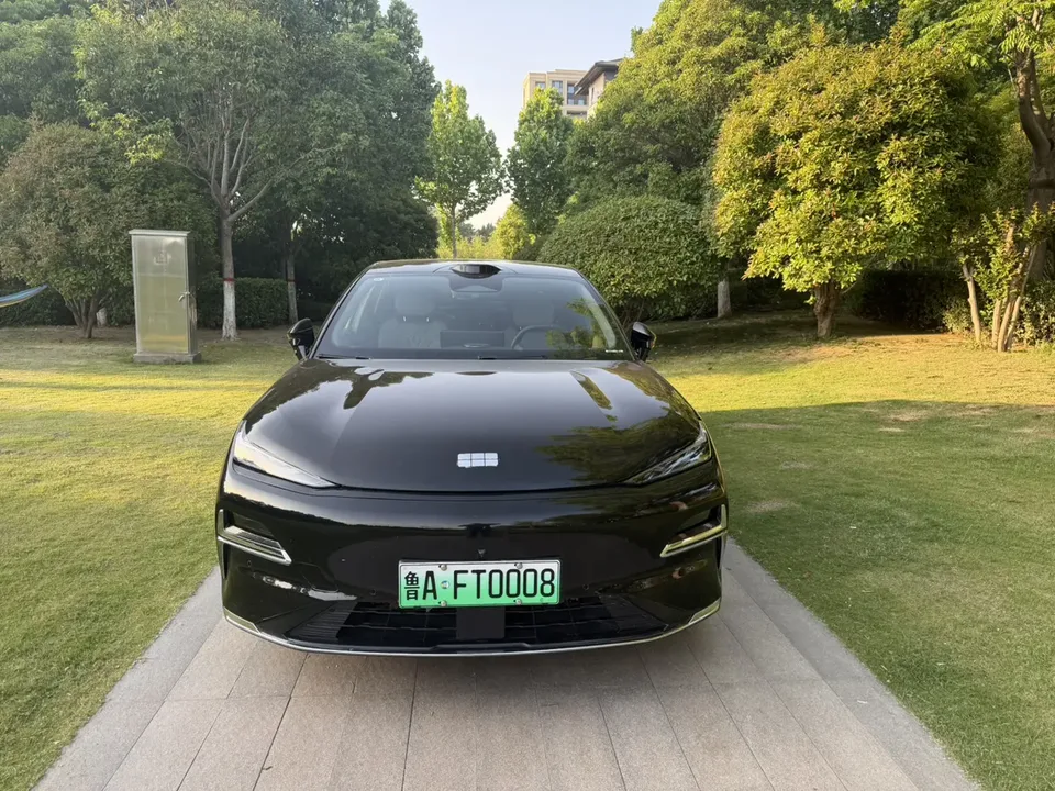 Geely Galaxy Star 8 PHEV 2025