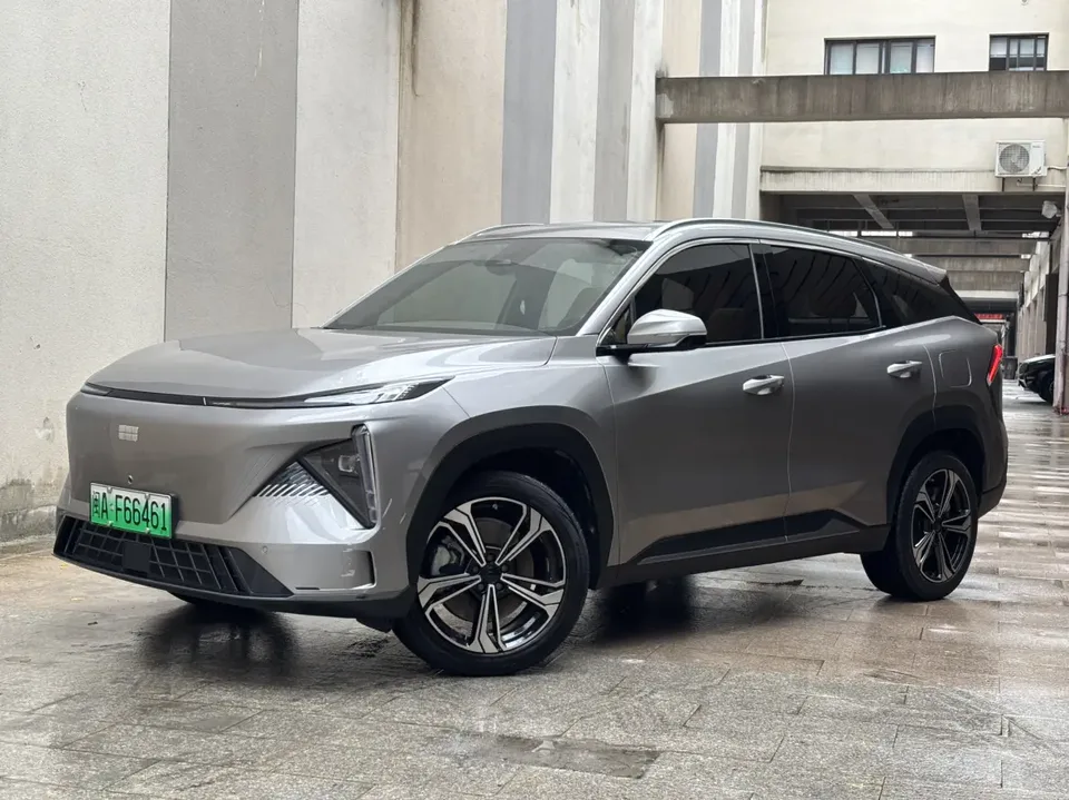 Geely Galaxy L7 2023