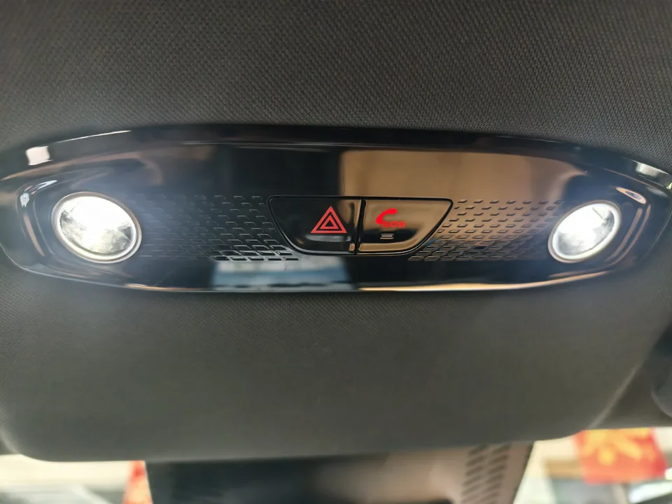 Geely Galaxy L7 1.5T DHT 115km Asian Games Phantom Edition 2023 — миниатюра 4