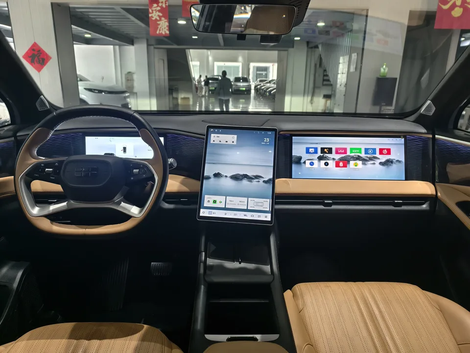 Geely Galaxy L7 1.5T DHT 115km Asian Games Phantom Edition 2023 — миниатюра 5