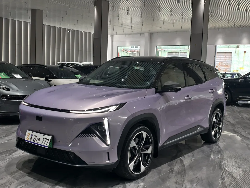 Geely Galaxy L7 2023