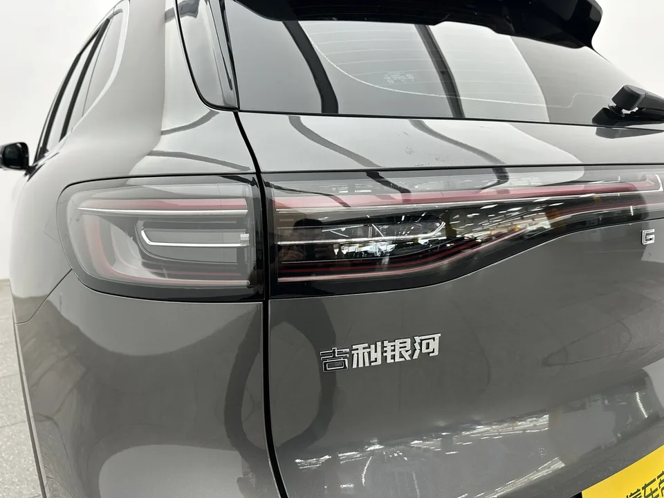 Geely Galaxy E5 530km Exploration+ Edition 2025 — миниатюра 4