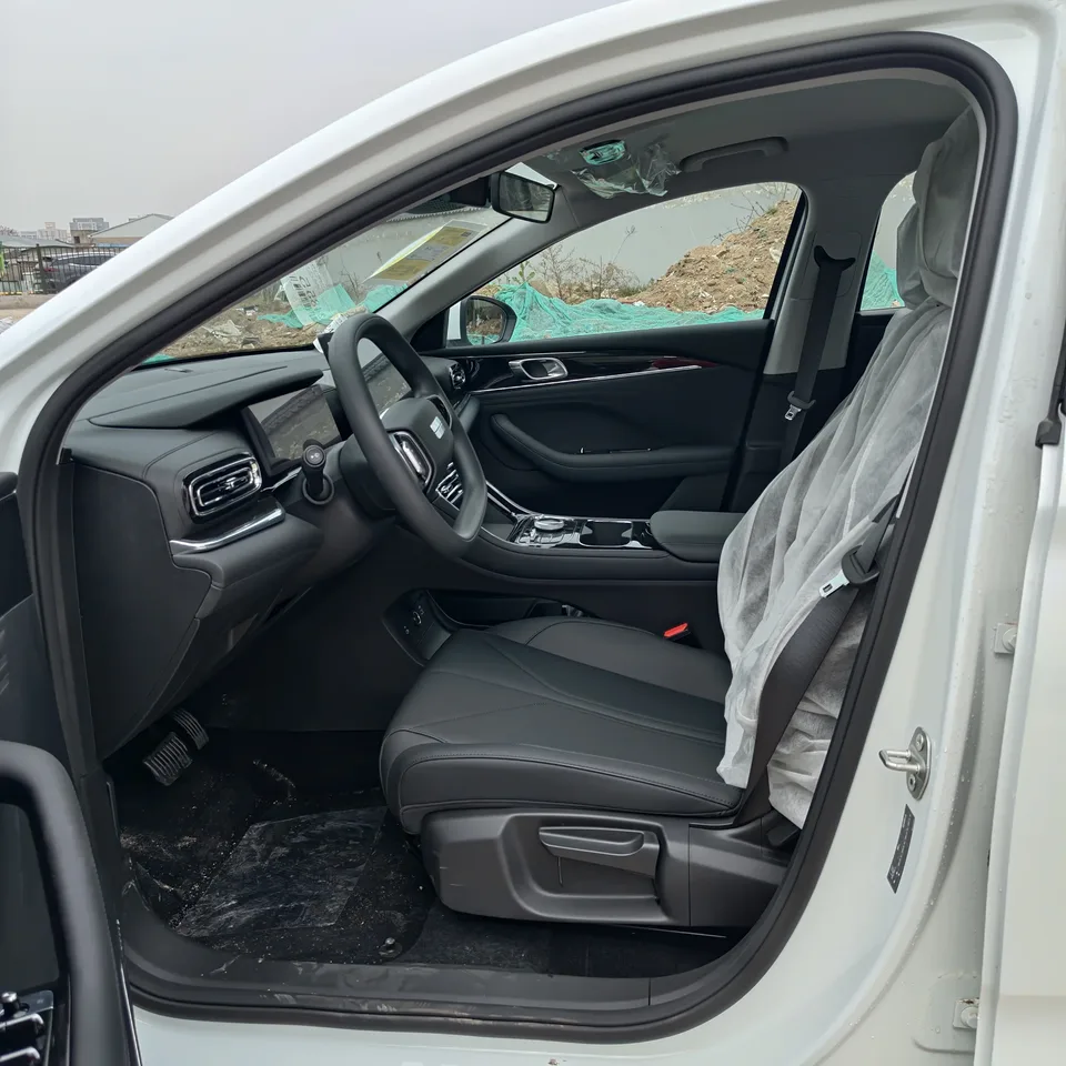 Geely Galaxy Star 6 Galaxy Star 6 2026 Model 125km Long Range Edition 2026 — миниатюра 4