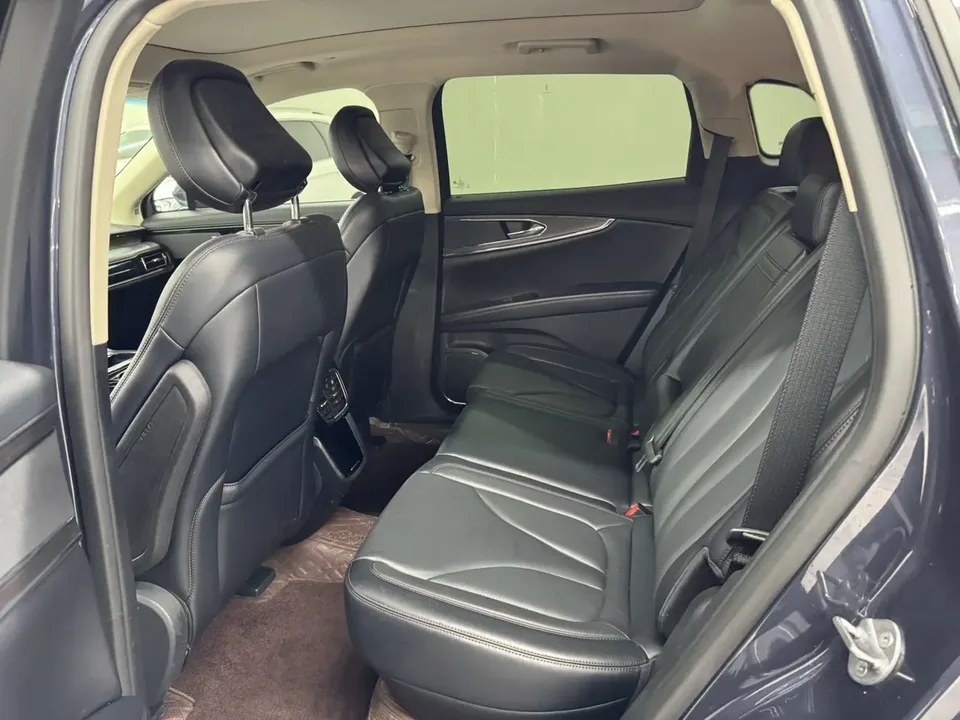 Lincoln Navigator Navigator 2021 2.0T 4WD Premium Edition 2022 — миниатюра 3
