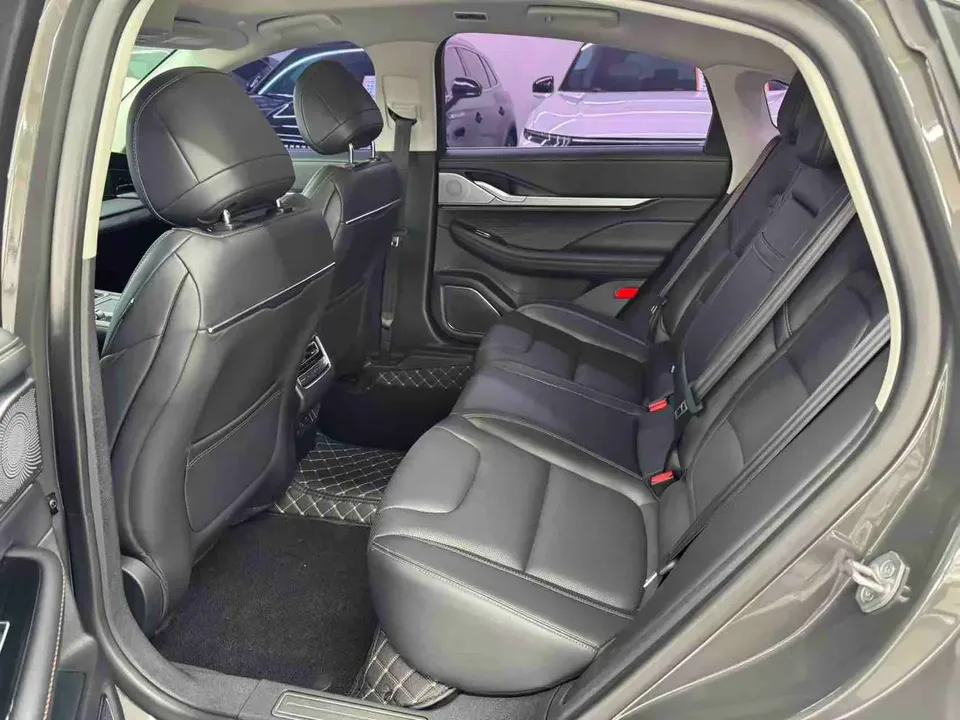 Lincoln Z i Premium Edition 2023 — миниатюра 3