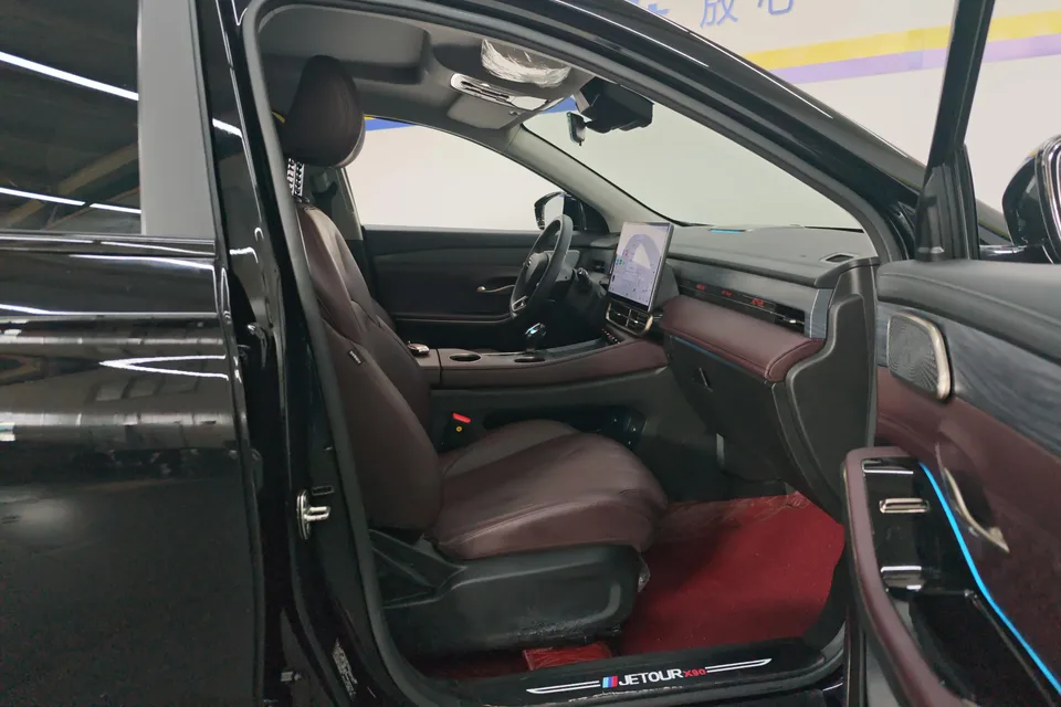 Jetour X90 Pro 2.0TD DCT Ultimate Edition 2024 — миниатюра 4
