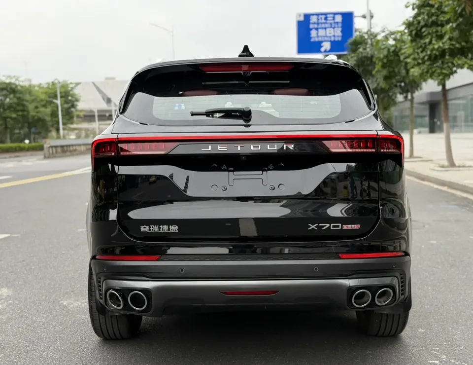 Jetour Jietu X70 PLUS Champion Edition 1.5T DCT Champion MAX 7 Seaters 2025 — миниатюра 2