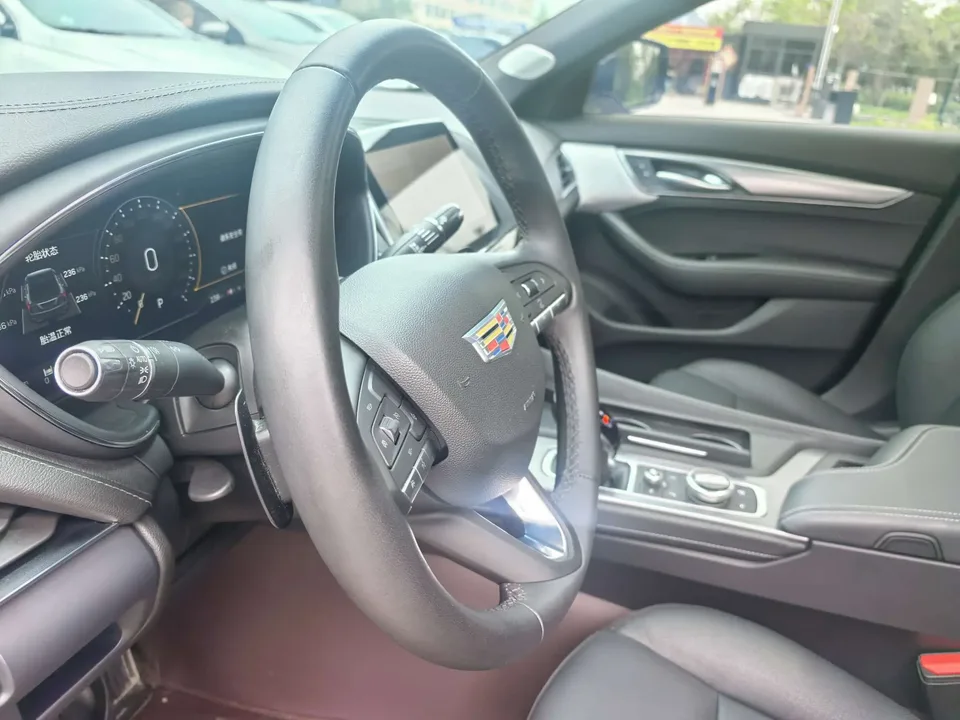 Cadillac CT5 28T Luxury Standard Edition 2023 — миниатюра 3