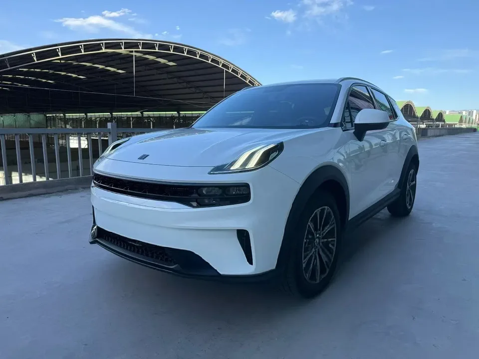 Lynk & Co 06 2023