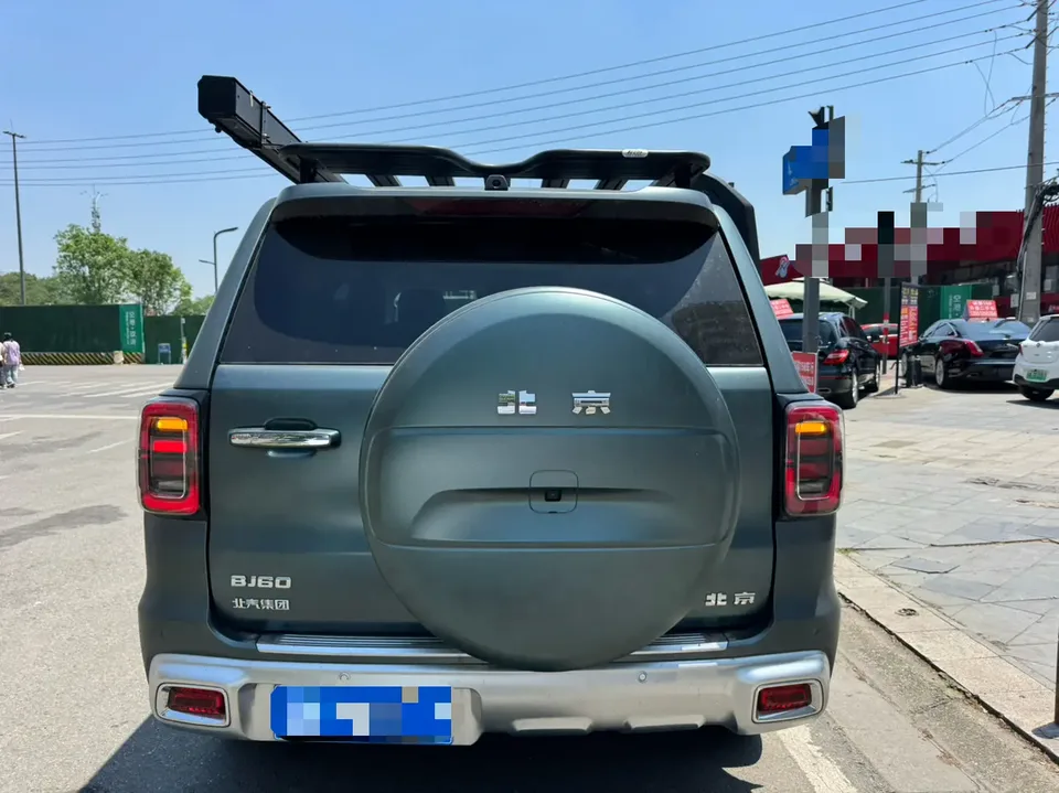 BAIC Beijing Off-road BJ60 2.0T Automatic 11th Edition Five Seaters 2023 — миниатюра 2
