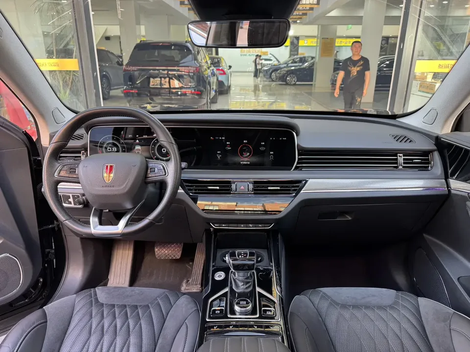 Hongqi HS5 Hongqi HS5 2022 2.0T Zhilian Flagship 4WD Edition 2023 — миниатюра 4