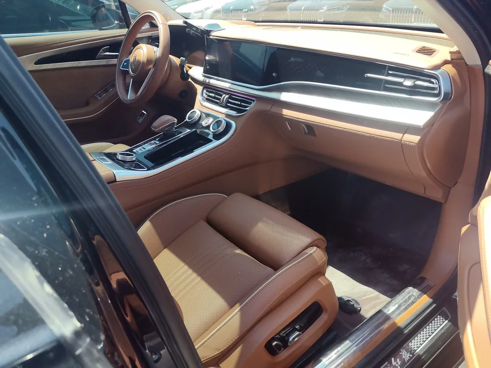 Hongqi H9 2.0T Zhilian Qichang Edition 2022 — миниатюра 2