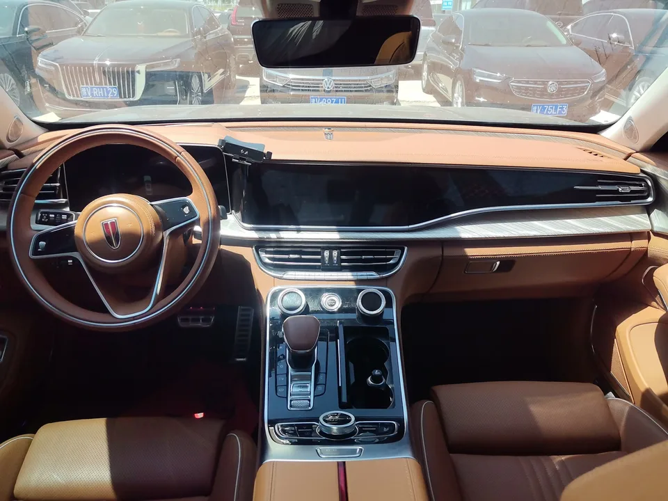 Hongqi H9 2.0T Zhilian Qichang Edition 2022 — миниатюра 5