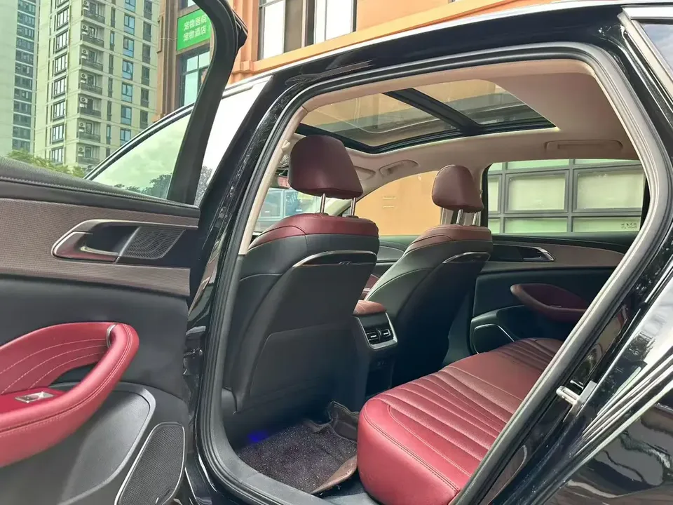 Hongqi H5 Hongqi H5 2023 1.5T DCT Zhilian Qiyun Edition 2023 — миниатюра 3