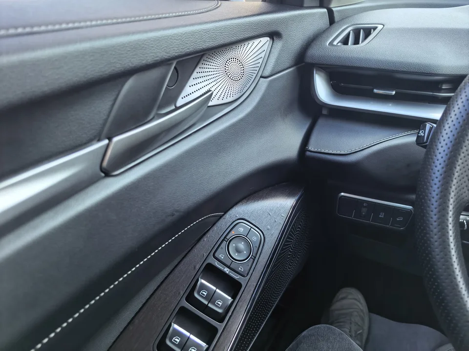 Haval H6 third generation 2.0T automatic two-wheel drive Max version 2022 — миниатюра 4
