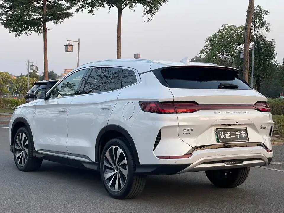 BYD Song PLUS DM DM-i Champion Edition 110KM Flagship PLUS 2023 — миниатюра 4