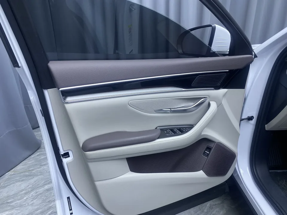 BYD Song PLUS DM Song PLUS DM 2025 DM-i 112KM Premium Edition 2025 — миниатюра 3