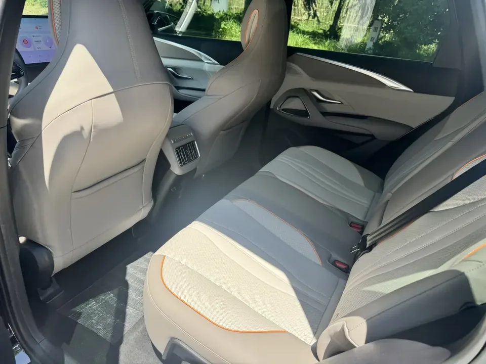 BYD Song Pro DM Song Pro DM 2024 DM-i Honor Edition 110km Excellence Edition 2024 — thumbnail 3