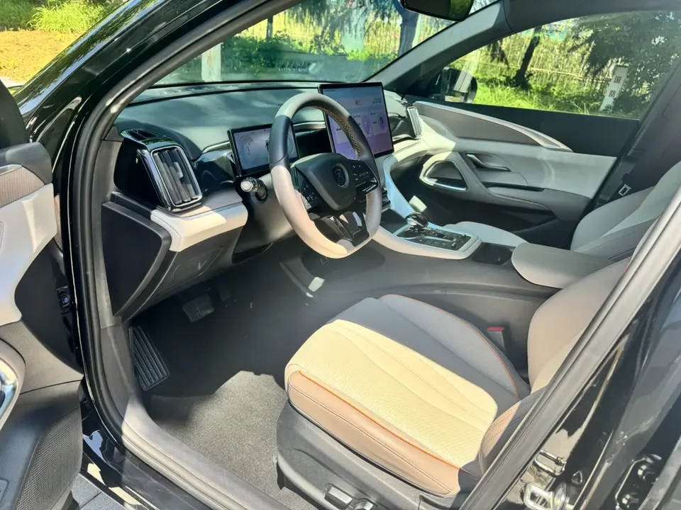 BYD Song Pro DM Song Pro DM 2024 DM-i Honor Edition 110km Excellence Edition 2024 — thumbnail 5
