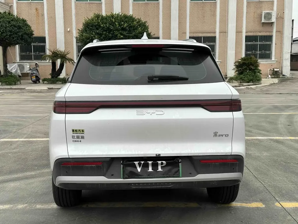 BYD Song Pro DM Second Generation Intelligent Driving Edition DM-i 75KM Leading Edition 2025 — миниатюра 2