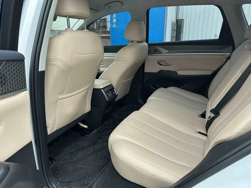 BYD Song Pro DM Second Generation Intelligent Driving Edition DM-i 75KM Leading Edition 2025 — миниатюра 3